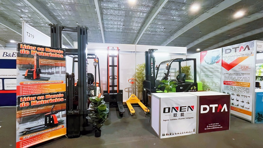廣東歐能叉車攜墨西哥本地代理商參展全球工業機械巡展