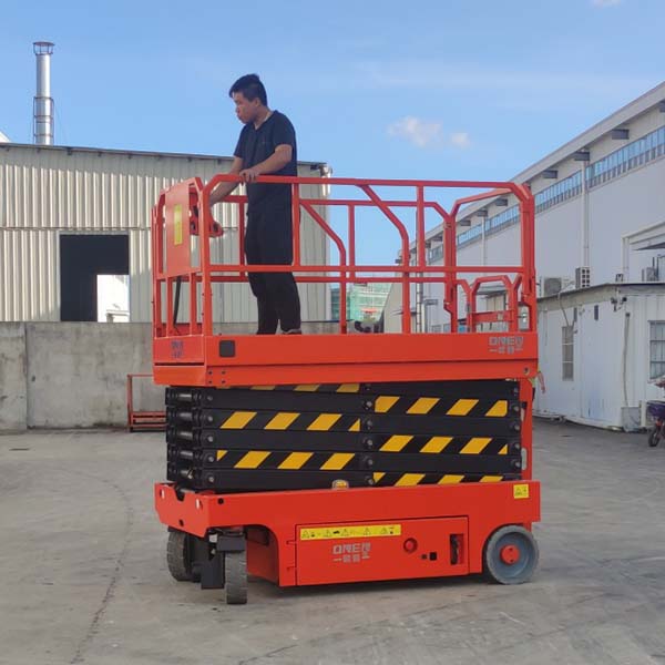 欧能剪叉式升降平台：以卓越高度，定义行业新标准