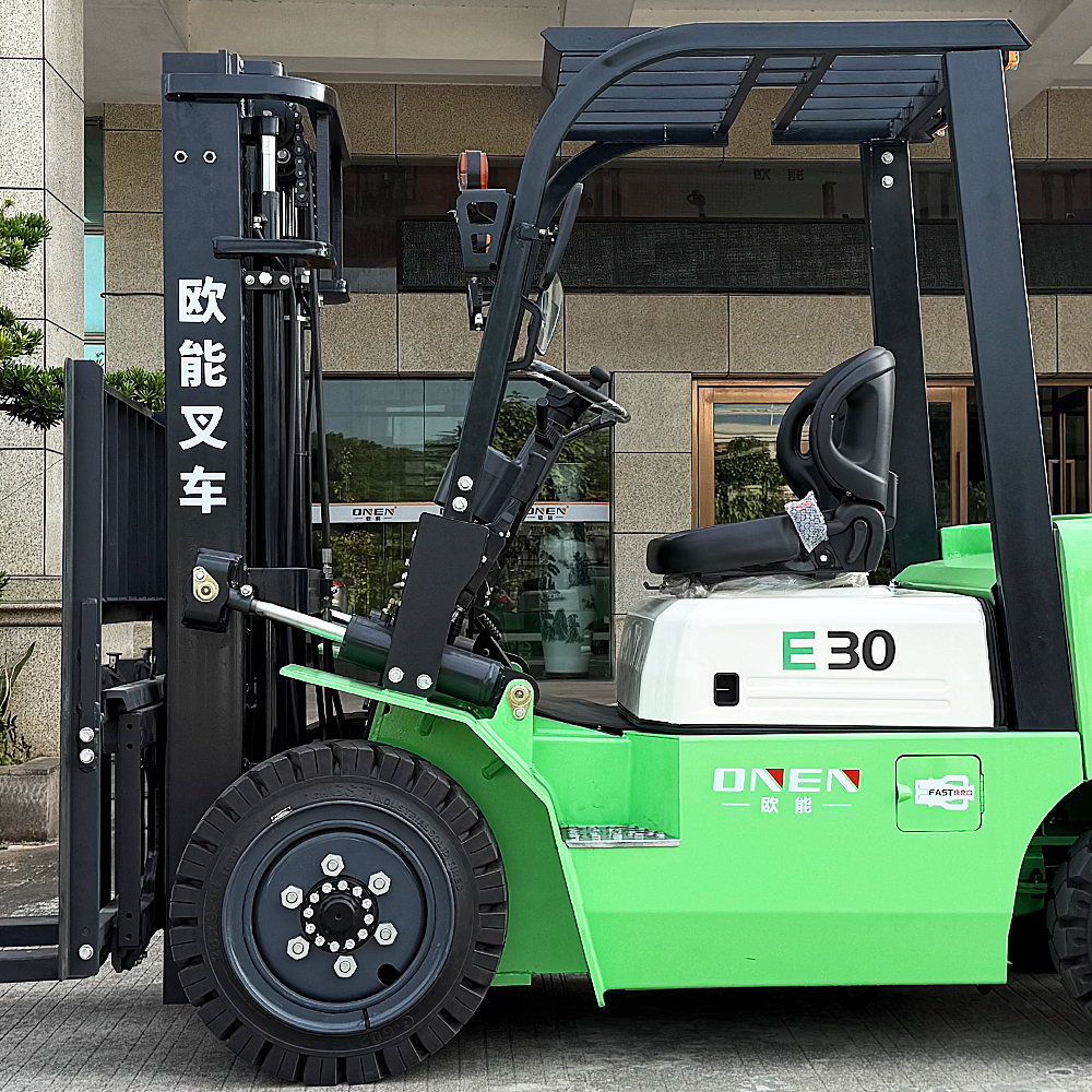欧能3.5吨锂电叉车5米门架 80V/205Ah锂电池 长续航快充电